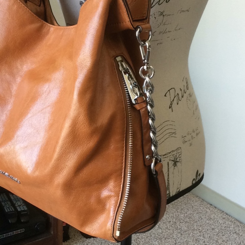 π Michael Kors Leather Purse π - Picture 3 of 8